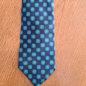 NWT Brooks Brothers silk flower tie